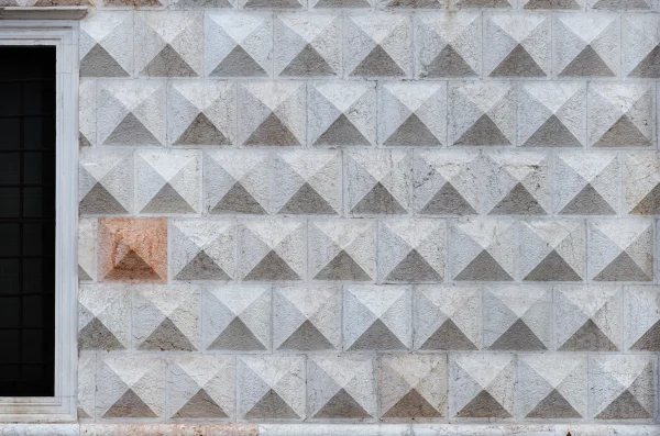 Architectural photography of the facade of Palazzo dei Diamanti in Ferrara, by plem visual tales